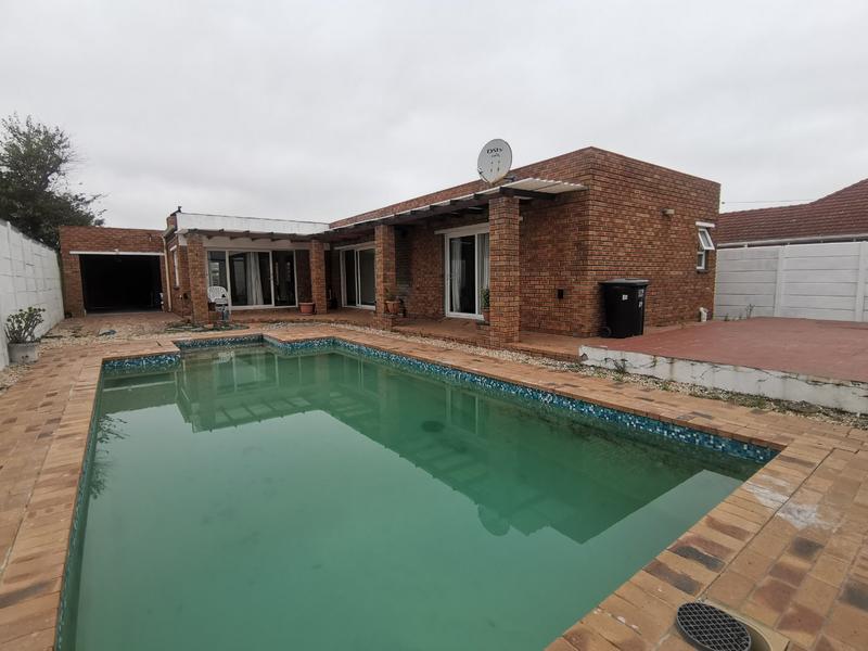 3 Bedroom Property for Sale in Lotus River Western Cape